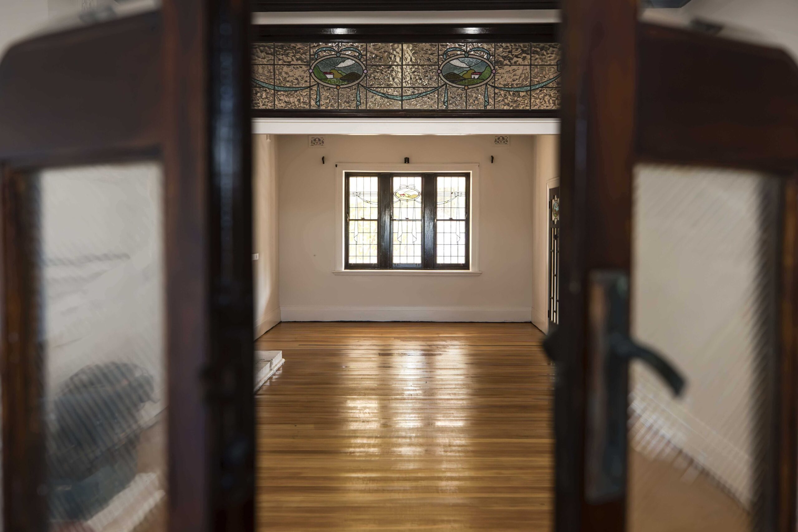 wooden floor sanding and polishing